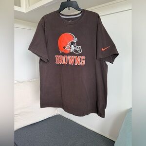 Nike Cleveland Browns Dark Brown T-Shirt with Orange Browns Helmet size XXL